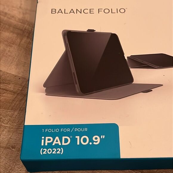 Speck Balance Folio for iPad 10.9" (2022) - Lavender - Picture 9 of 10